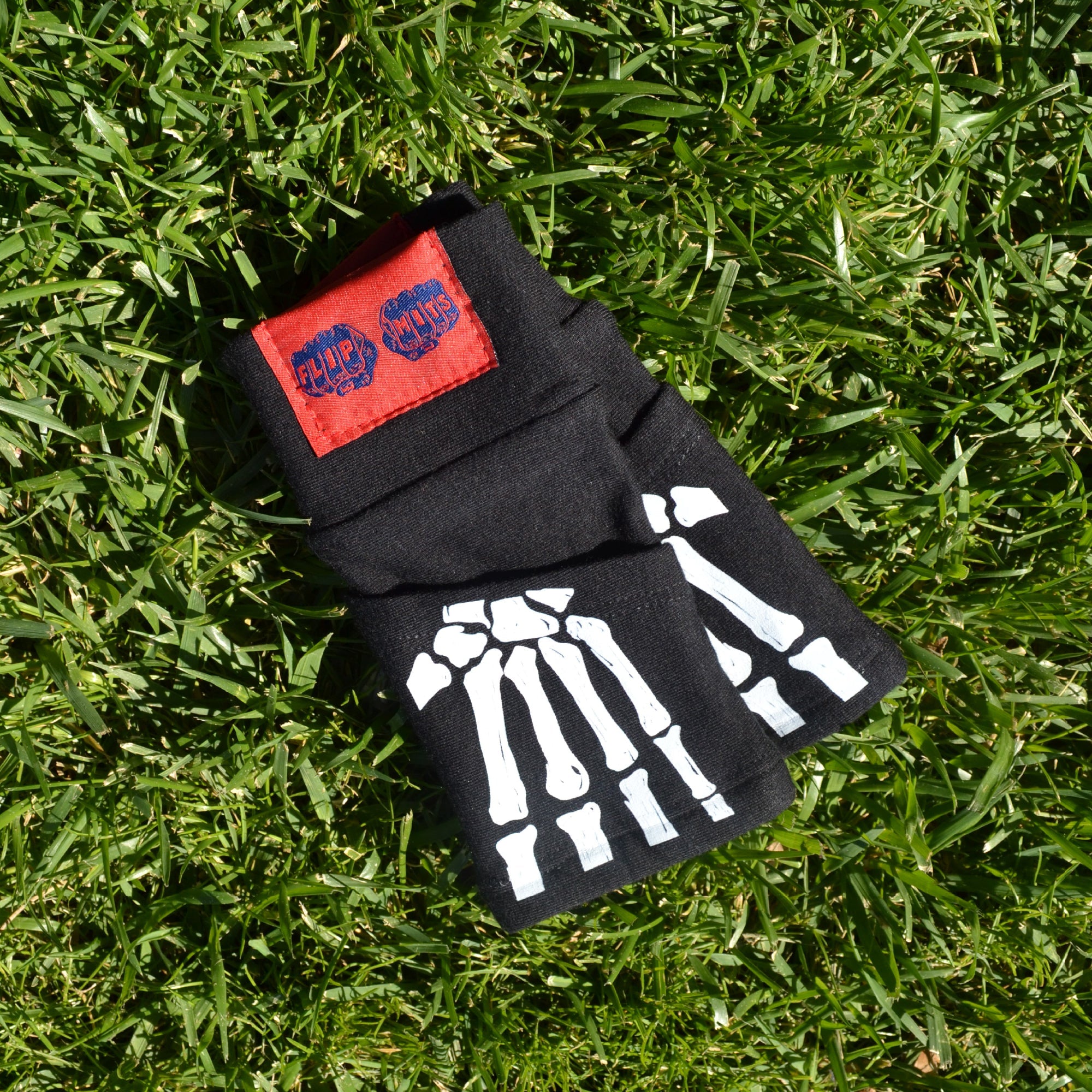 3 - PACK: SKELLYHANDS - FLIPMITS