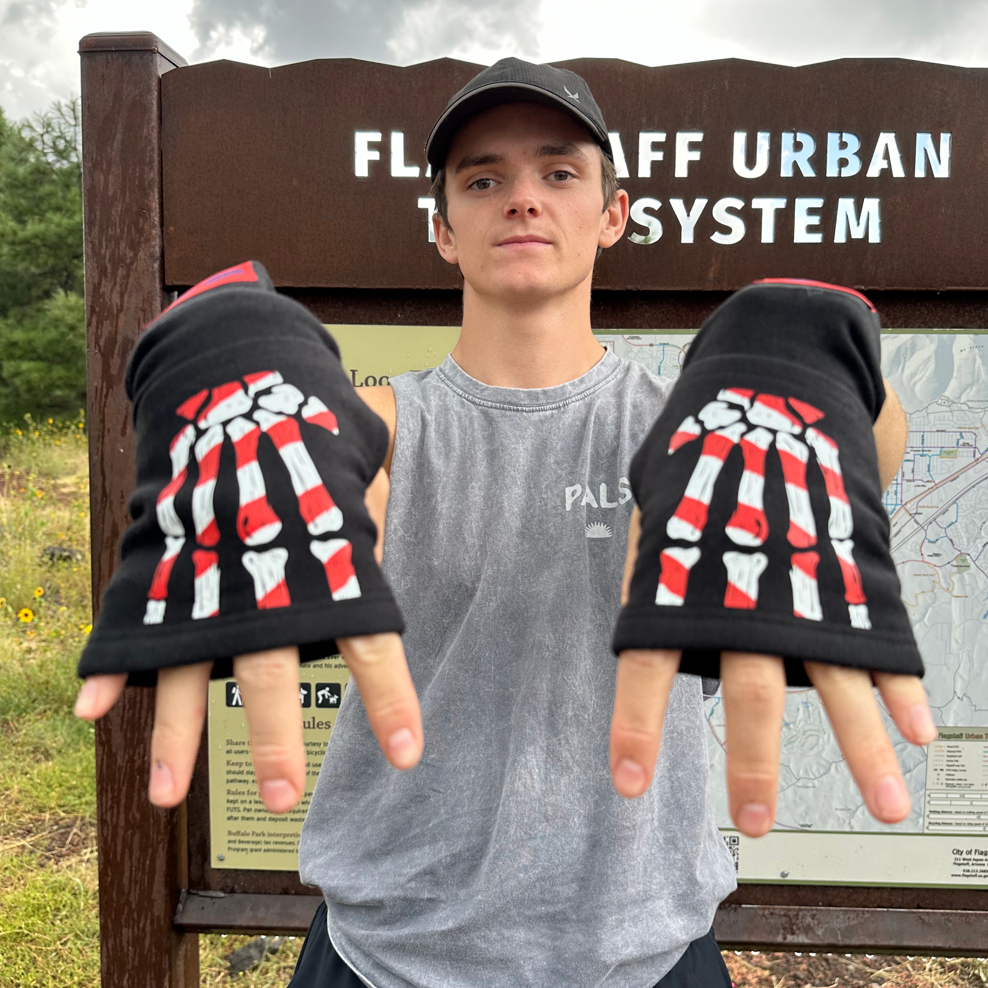 SKELLY-CANE FLIPMITS