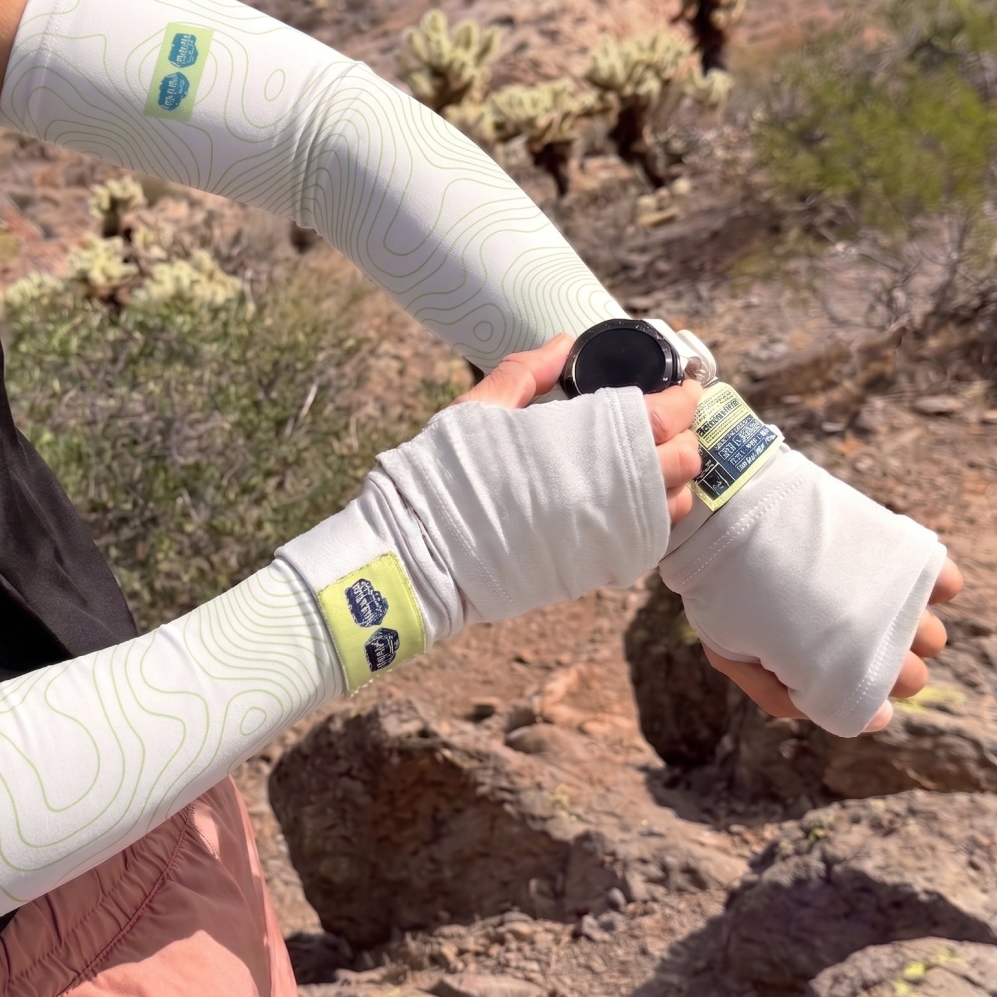 HYPER-LITE ARM SLEEVES